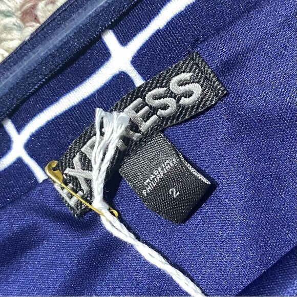 Express Womens Floral Grid Strapless Bodycon Midi Dress Size 2 - Picture 3 of 8